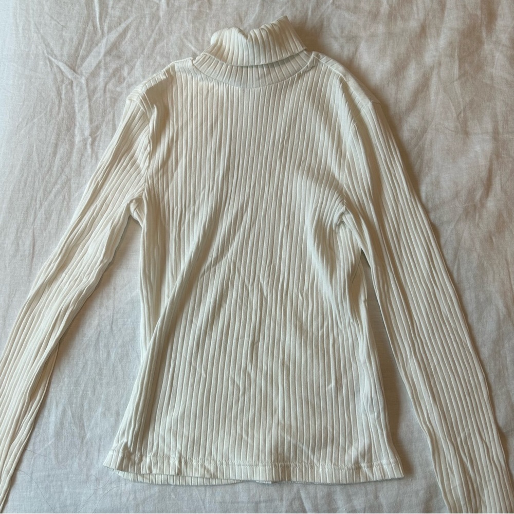 DIVIDED White Turtle Neck Basic Long Sleeve Top